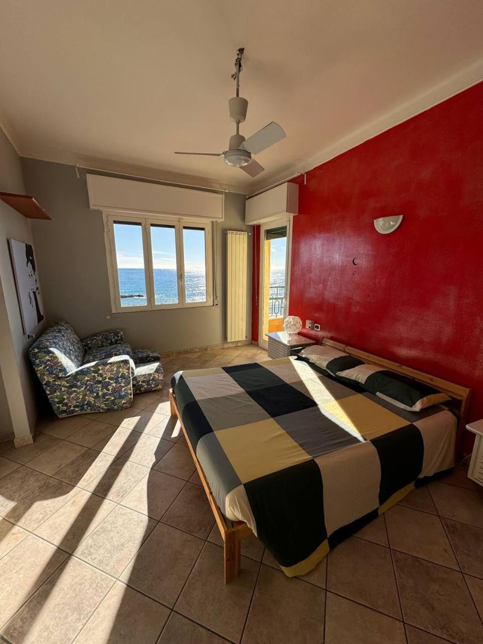 Hotel Ideal Arma di Taggia Esterno foto